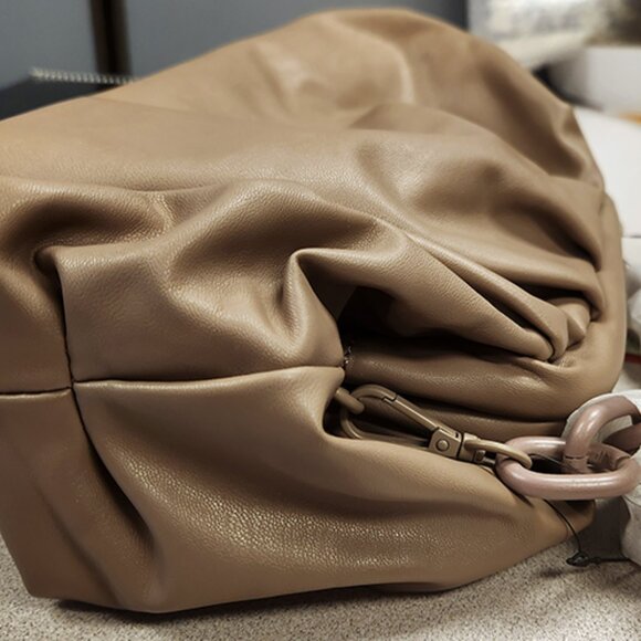 Badgley Mischka Wrapped Frame w/Chunky Chain Strap - Taupe - NWT - Picture 2 of 11